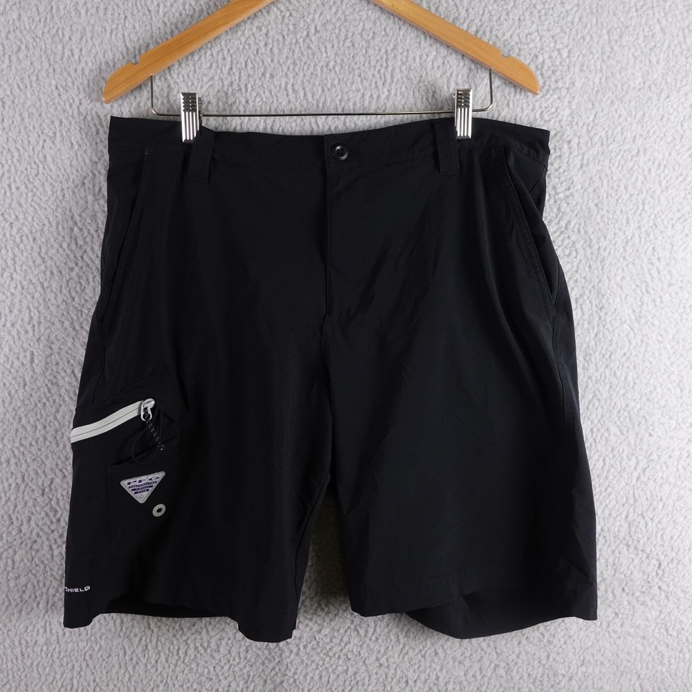 Columbia PFG Omni-Shield Mens Fishing Shorts Black Size 36W 10 Inseam Cargo